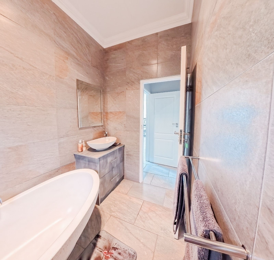 3 Bedroom Property for Sale in Clarens Free State